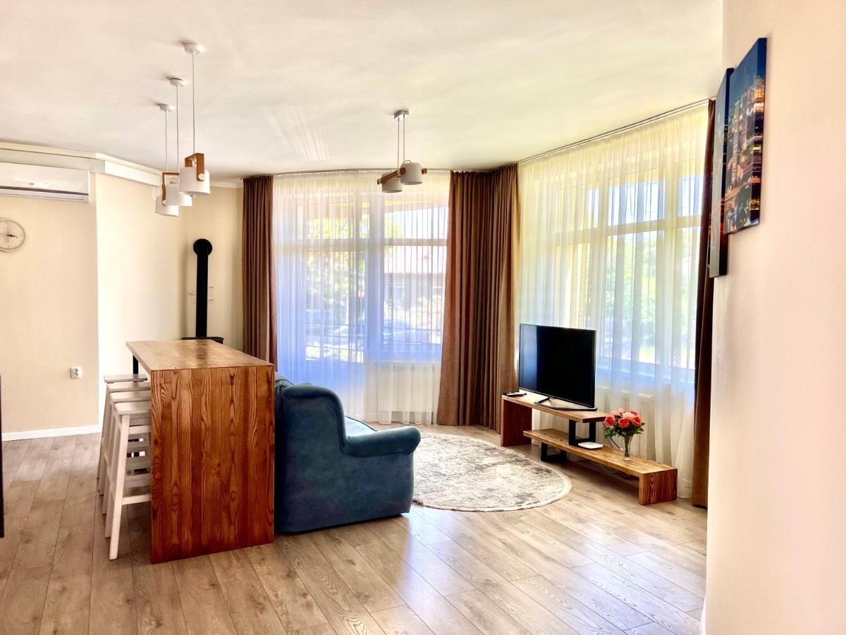 Авіа Apartment Uzhhorod Exterior photo