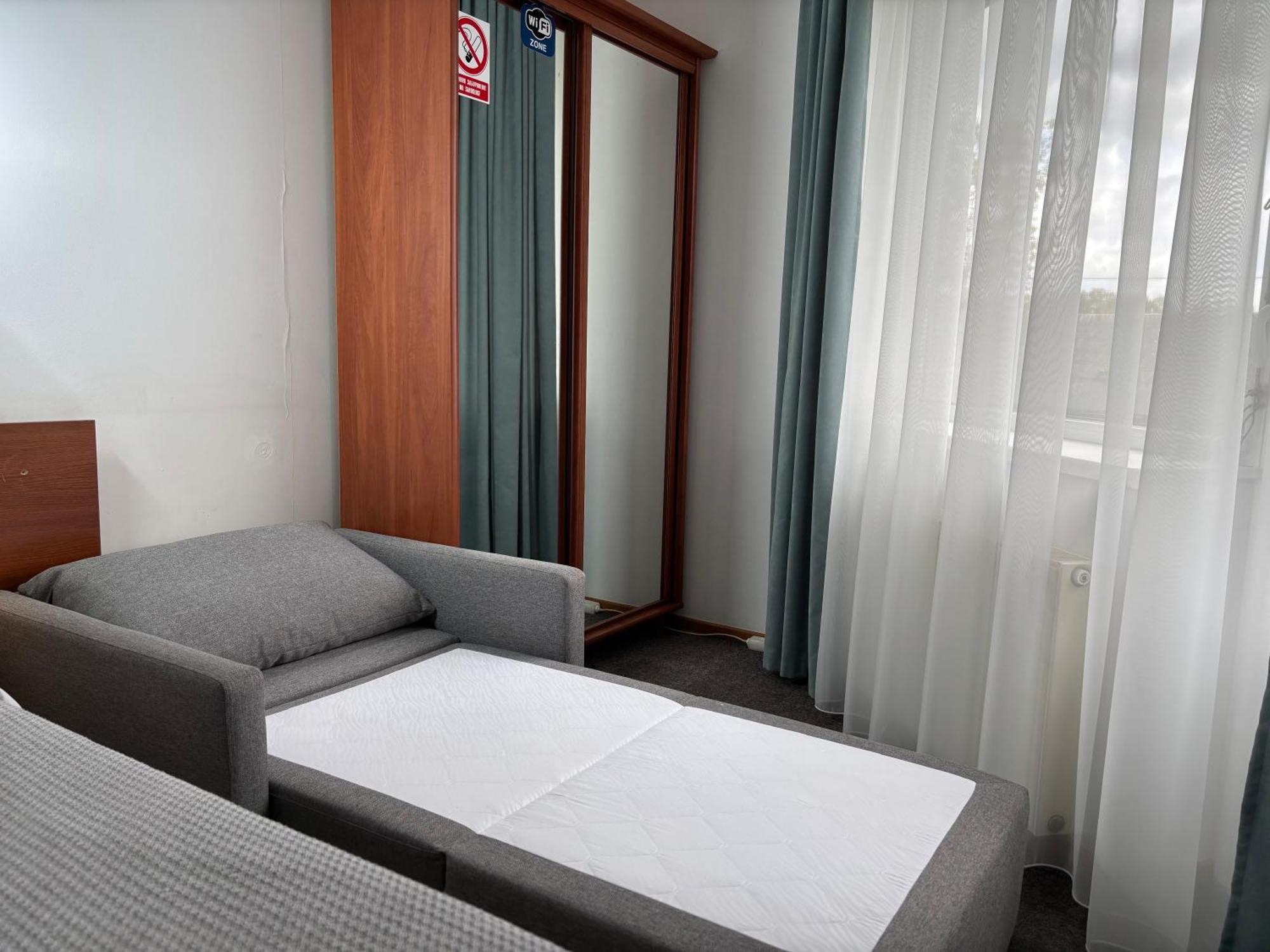 Авіа Apartment Uzhhorod Exterior photo