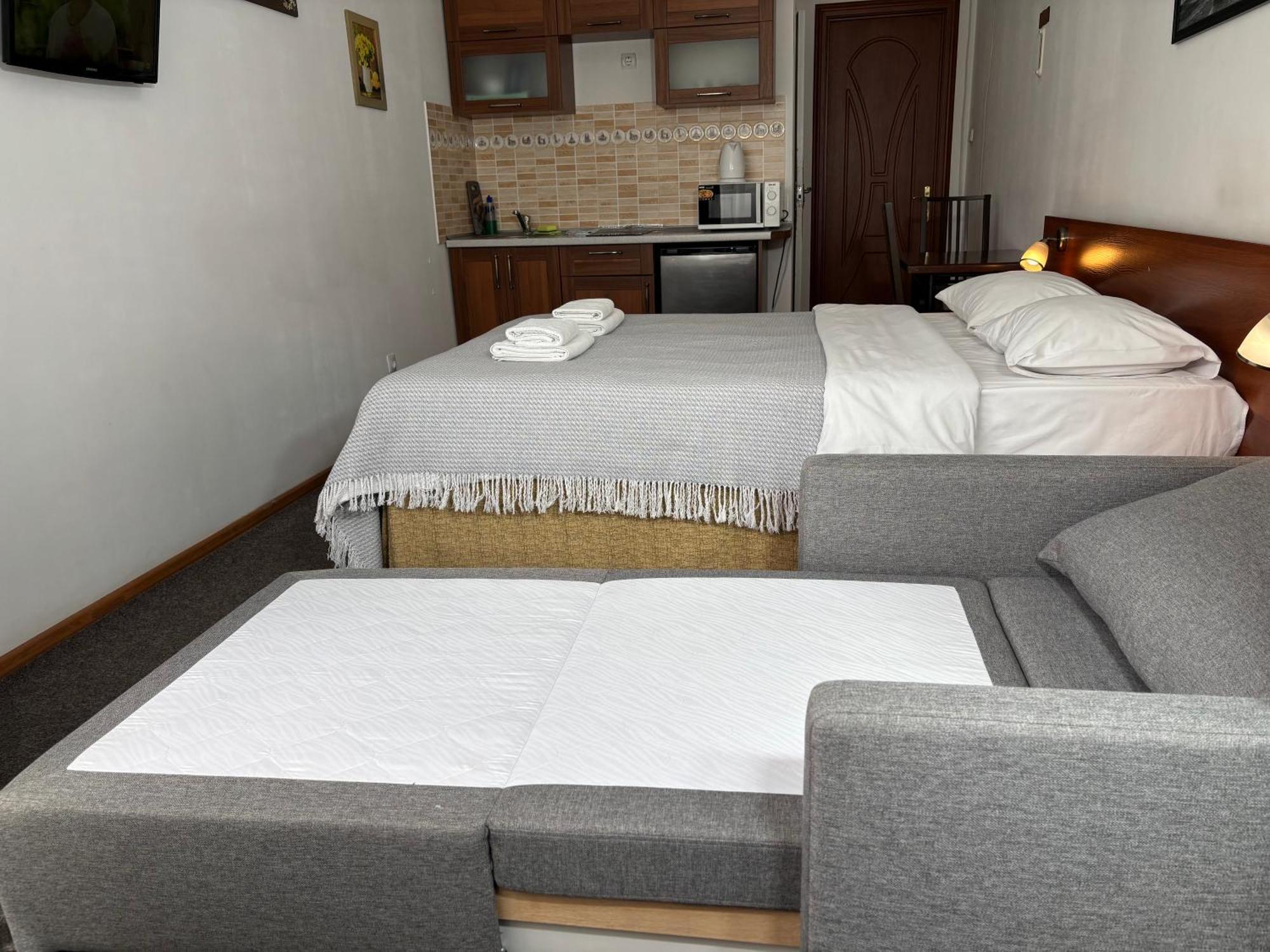 Авіа Apartment Uzhhorod Exterior photo